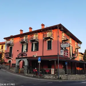 Azzano Holidays 2* Меццегра